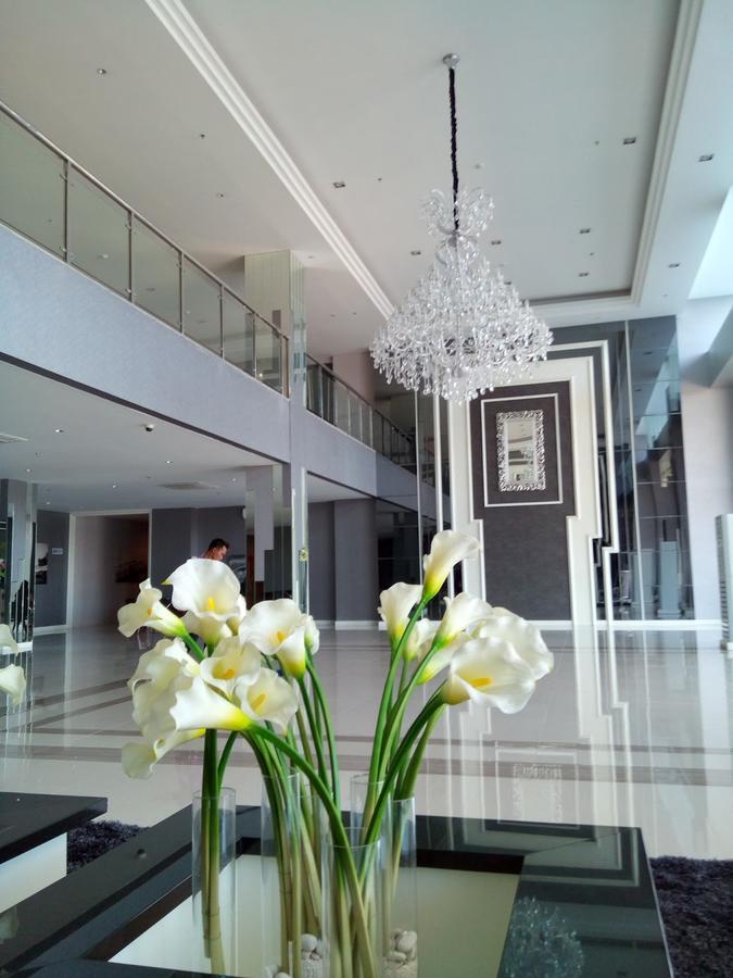 Educity Apartment Princeton - Jusuf سورابايا المظهر الخارجي الصورة